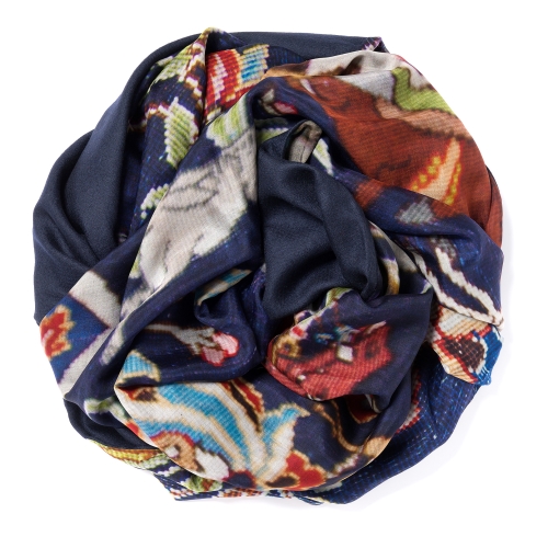 Dark navy blue Pashmina  <p>with digital printed silk chiffon (old carpet) attached on one side of the scarf, size: 1x2m<br /></p>