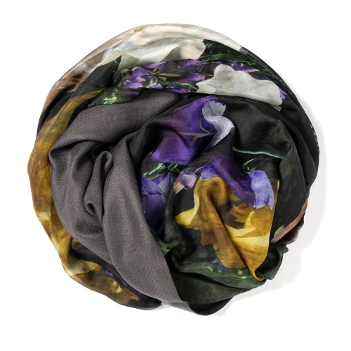 Charcoal colored Pashmina  <p>with digital printed silk chiffon (still life with blue flowers) attached on one side of the scarf, size: 1x2m<br /></p>