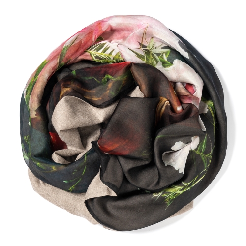Natural colored Pashmina  <p>with digital printed silk chiffon (still life with peonies) attached on one side of the scarf, size: 1x2m</p>